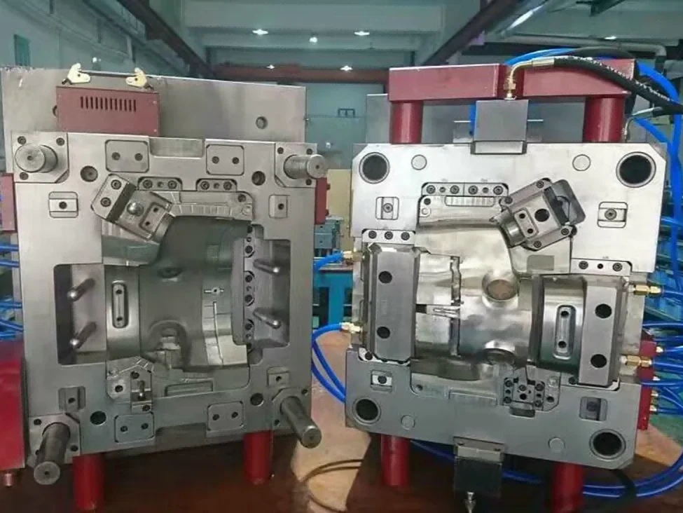 Injection mold for consumer electronics enclosure Injection mold for consumer electronics enclosure